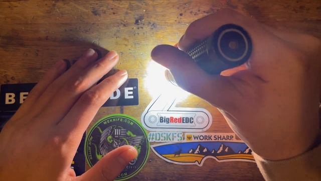 Olight S2R Baton II (Warning: Flashing lights) смотреть онлайн