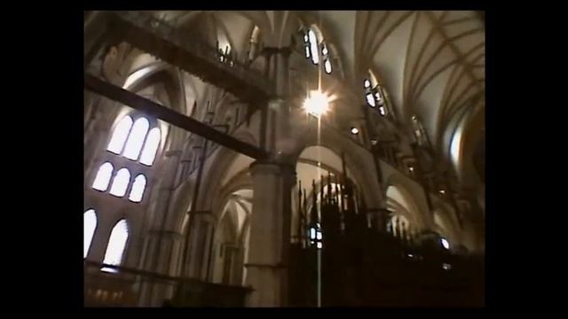UK- Lincoln Cathedral 2005 смотреть онлайн