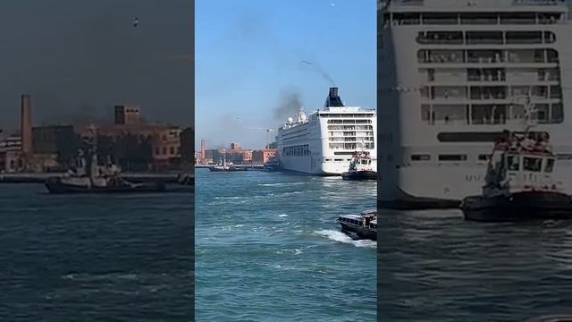 MSC OPERA VENICE CRASH смотреть онлайн