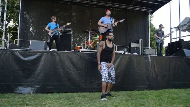 Drunk guy at Bite of Seattle смотреть онлайн