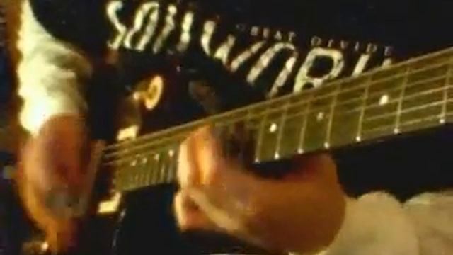 Soilwork - Machinegun Majesty bridge to solo смотреть онлайн