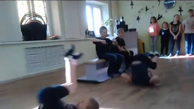 смешные и серьезные смотреть онлайн