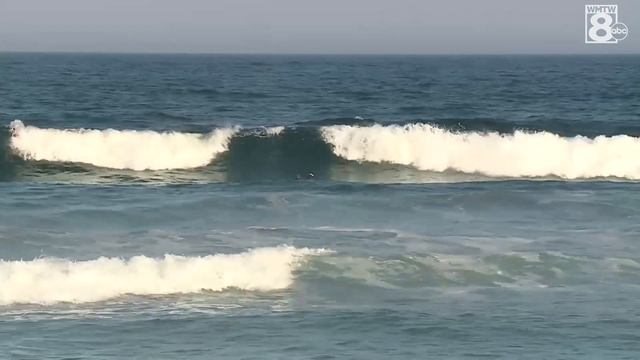 Mass. man drowns at popular Maine beach смотреть онлайн