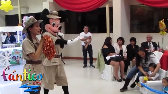 Animación Infantil - Mickey Safari смотреть онлайн