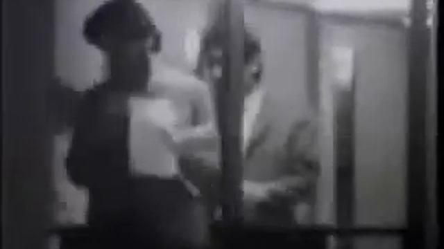 КТО ПРОЙДЁТ В ДВЕРИ а l КАНАЛ ПРИКОЛОВ смотреть онлайн