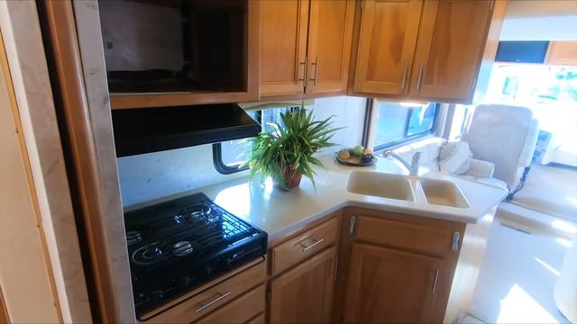 1997 Safari Trek 2480 - Class A | SOLD смотреть онлайн