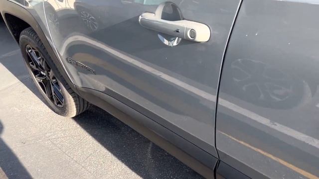 Let Me Show You Brand New 2022 Jeep Renegade In Light Grey-I Got The Black 2022 Jeep Renegade Thoug смотреть онлайн