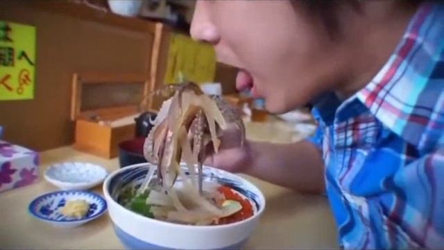 Как это устроено: блюдо завтрашнего дня. Реакция кальмара на соевый соус. смотреть онлайн