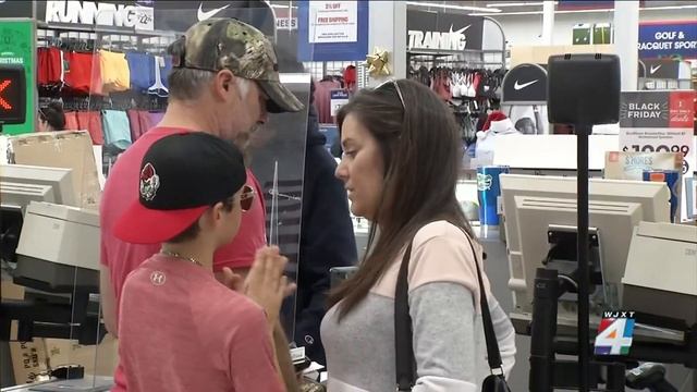 Shoppers once again brave Black Friday lines around Jacksonville смотреть онлайн
