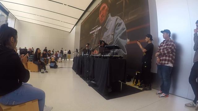 Beat Juggling Lecture/Demonstration for Today at Apple SF смотреть онлайн
