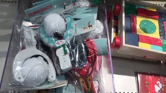 Target Christmas Dollar Spot 2018 Stocking Stuffer Ideas / Kids Toys Shop With Me! смотреть онлайн