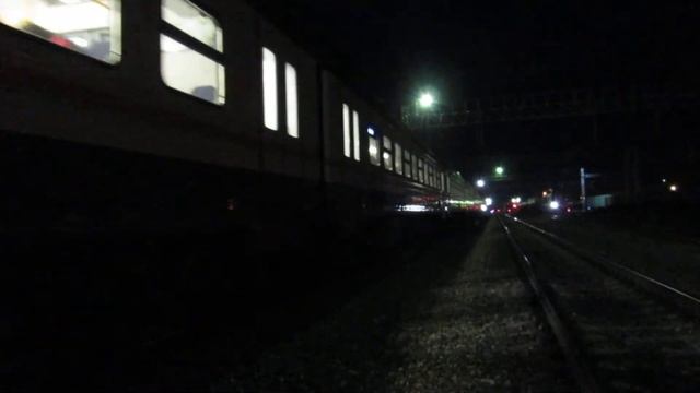 Электропоезд ЭД4М-0492 ЦППК станция Нара 18.03.2017 смотреть онлайн