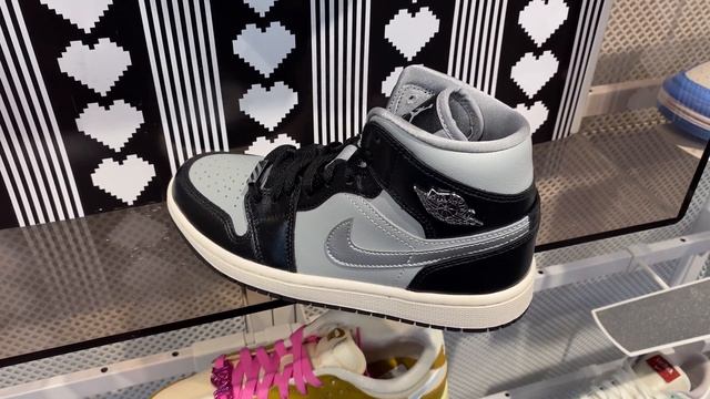 Air Jordan 1 Mid “Black Chrome” - Style Code: FB9892-002 смотреть онлайн