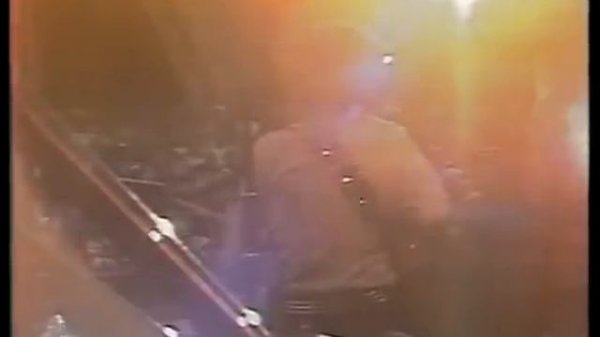 THIN LIZZY   The Boys Are Back In Town live Sydney Opera 1978 (w. Gary Moore)