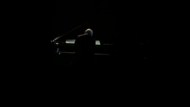 Ludovico Einaudi- Una Matina Live @ Dubai Opera House 8.2.2018 смотреть онлайн