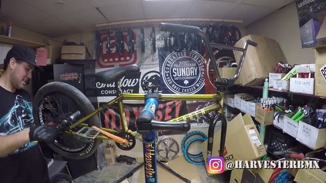 BSD Passenger Kriss Kyle V2 Frame Build @ Harvester Bikes смотреть онлайн