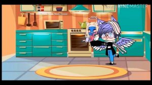 Поставила камеры наблюдения на кухне