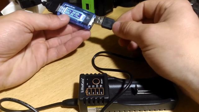 Зарядное устройство LiitoKala смотреть онлайн