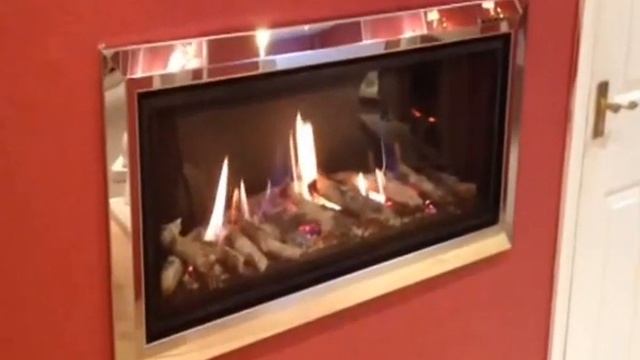 Infinity Fires 890 CF with Logs and Chrome Profile Frame смотреть онлайн
