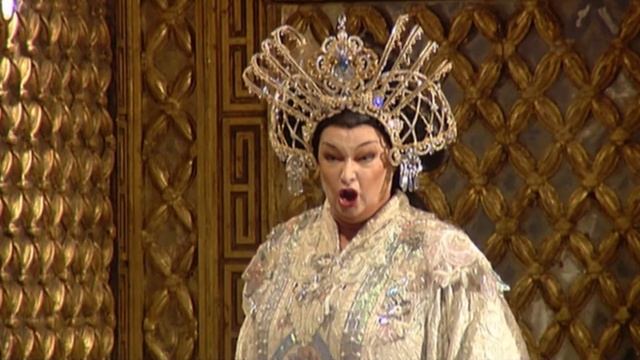 Turandot - LUANA DeVOL - in questa reggia смотреть онлайн