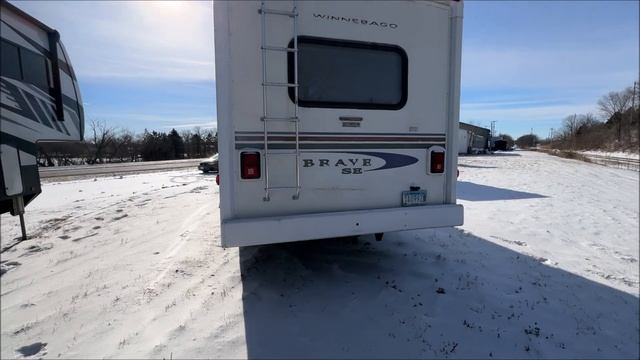 2001 Winnebago Brave SE 29A Class A Motor Home, Stock Number 4389-1. смотреть онлайн