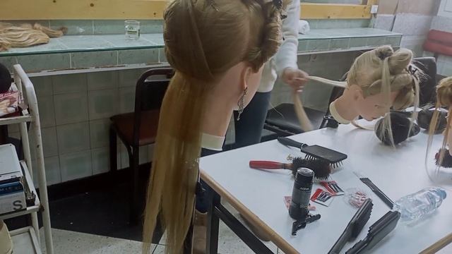 أول درس في Chignon 3D , مع نصائح في سر نجاحه | Sanaa Safari смотреть онлайн