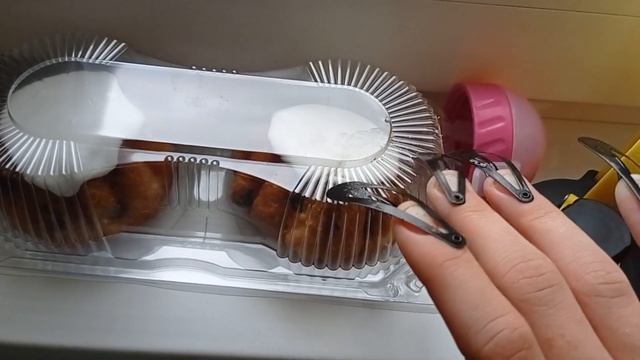 асмр на кухне (не черная смородина, а черника. Я ошиблась) смотреть онлайн