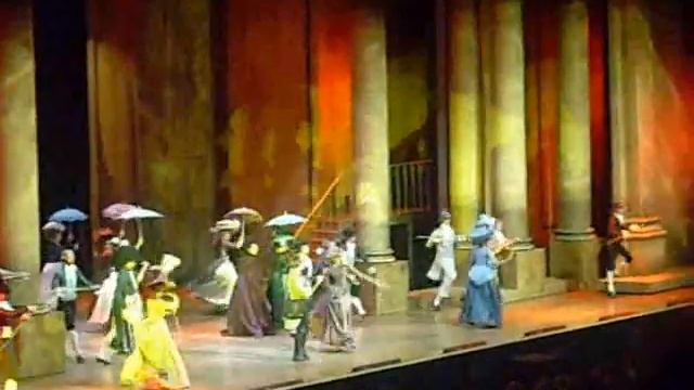 Mozart l'Opéra Rock @ Forest National - Tatoue-moi смотреть онлайн