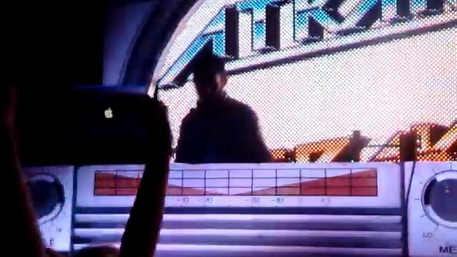 A-Trak Video Live @ Opera Night Club Atlanta (intro) смотреть онлайн