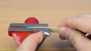 НУБУ из Майнкрафт подарили красную машину Феррари ! Как сделать гравировку на пластике у себя дома !