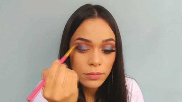 MAKE COM SOMBRA METALIZADA ESSENCE COSMETICS - LUANNA RAVANELLI смотреть онлайн