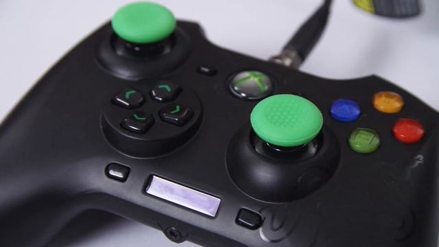Razer Sabertooth Wired Xbox 360 and PC Controller смотреть онлайн
