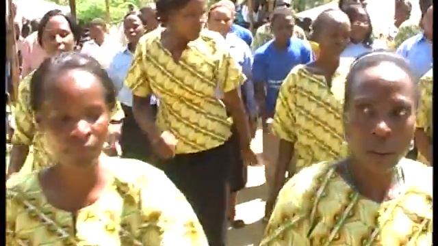 KWAYA YA MUUNGANO MT. CECILIA MWASHUMA - NIMEANZA SAFARI смотреть онлайн