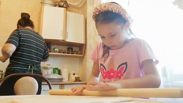 БОЛЬШАЯ ГОТОВКА/ЦЕЛЫЙ ДЕНЬ НА КУХНЕ/ДОЧКА ГЕЛЯ ПОМОГАЕТ