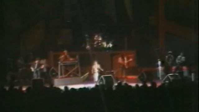 Los Abuelos De La Nada - Mil Horas (En Directo / Teatro Opera / 1985) смотреть онлайн