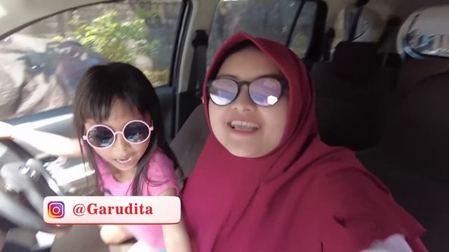 24 JAM DI DALAM MOBIL BARU!! KETEMU SIRENHEAD / HANTU.. #CHALLENGE смотреть онлайн