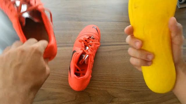 Nike CTR360 Maestri III FG Bright Crimson/Black/Chrome Unboxing & Review смотреть онлайн
