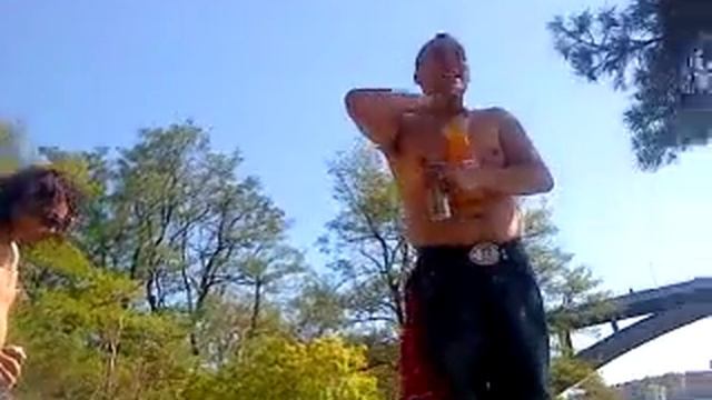 EL NIKLAS EN PLENO CARNAVAL смотреть онлайн