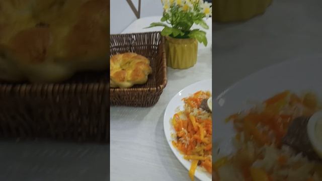 Узбекский плов. Jizzakh,  The National Dish Plov. Плов самый вкусный в Джизаке. Жиззахдаги кафеда