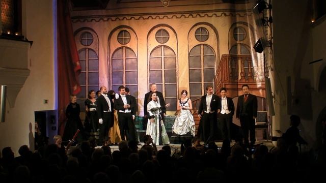 Encore (Zugabe) "Brindisi" after the Opera Performance "La Traviata" :) смотреть онлайн
