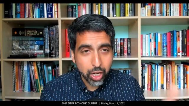 Does Technology Amplify or Attenuate Inequality in K 12 education смотреть онлайн