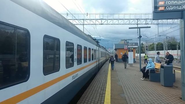 ЭП2Д-0092 ЦППК Перекраска Наше Подмосковье На станции Кунцевская смотреть онлайн