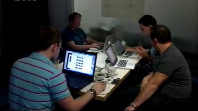 The INQUIRER hosts a Mozilla AOP Hack Day смотреть онлайн