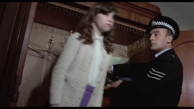 Iron Maiden - The Wicker Man (Music Video) смотреть онлайн