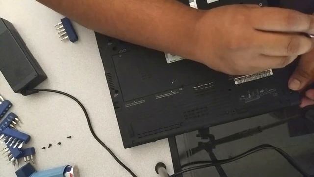IBM X41-t SSD Install, Using an IDE to mSata Adapter (OBD2 computer build) смотреть онлайн