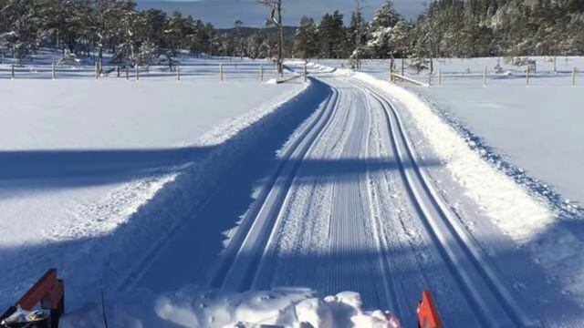 Slik legges flotte løyper på dugnad смотреть онлайн