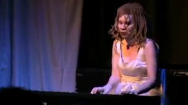 Mem Nahadr - STAY: Madwoman - A Contemporary Opera .... AT THE NUYORICAN смотреть онлайн