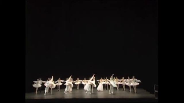 Paris Opéra Ballet Suite en Blanc смотреть онлайн