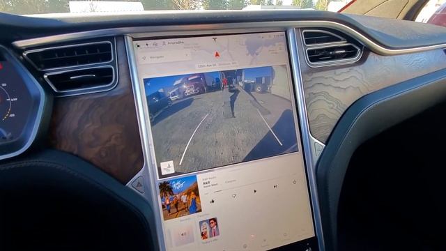 Tesla self parking смотреть онлайн