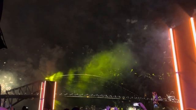 2024 New Year Countdown | Fireworks Display Sydney Opera House смотреть онлайн